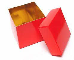 Cube box rood met goudkleurige binnenzijde