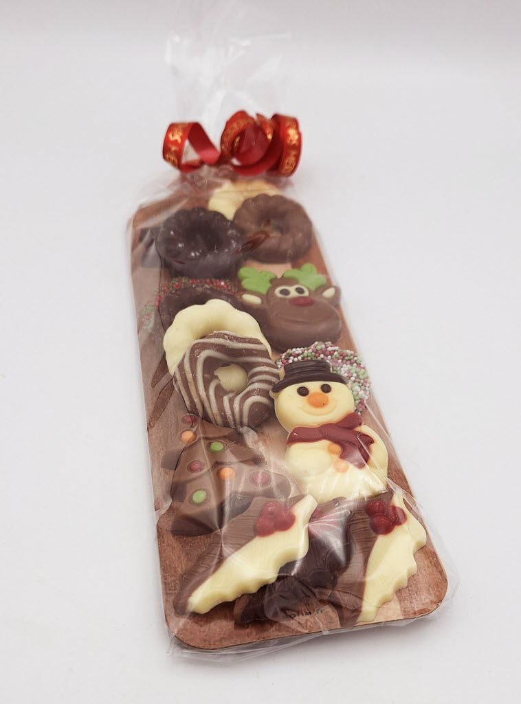 Plankje met kerstchocolade